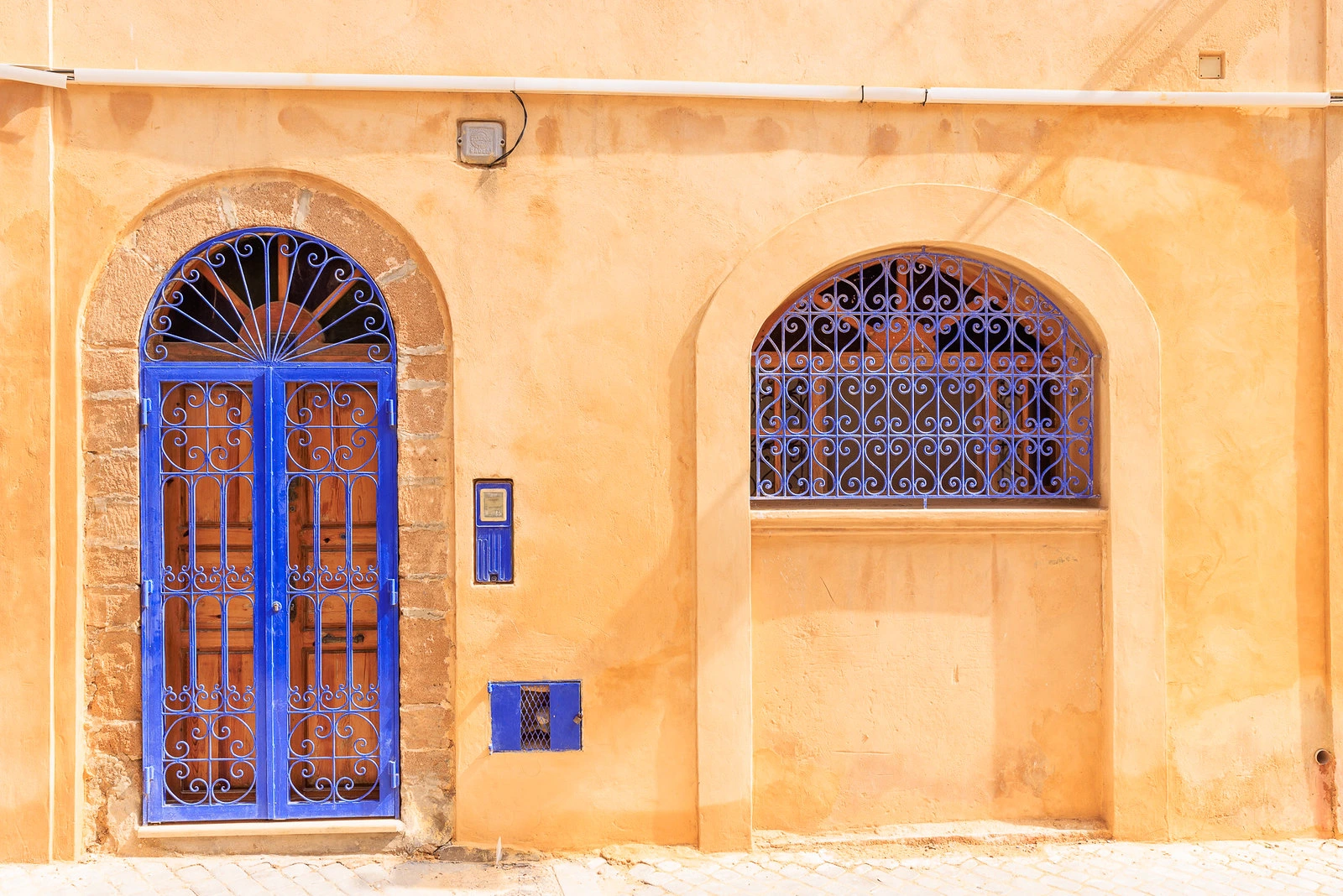 Discover El Jadida's enchanting blend of Atlantic coastline and Portuguese colonial heritage. From ancient fortifications to vibrant city center