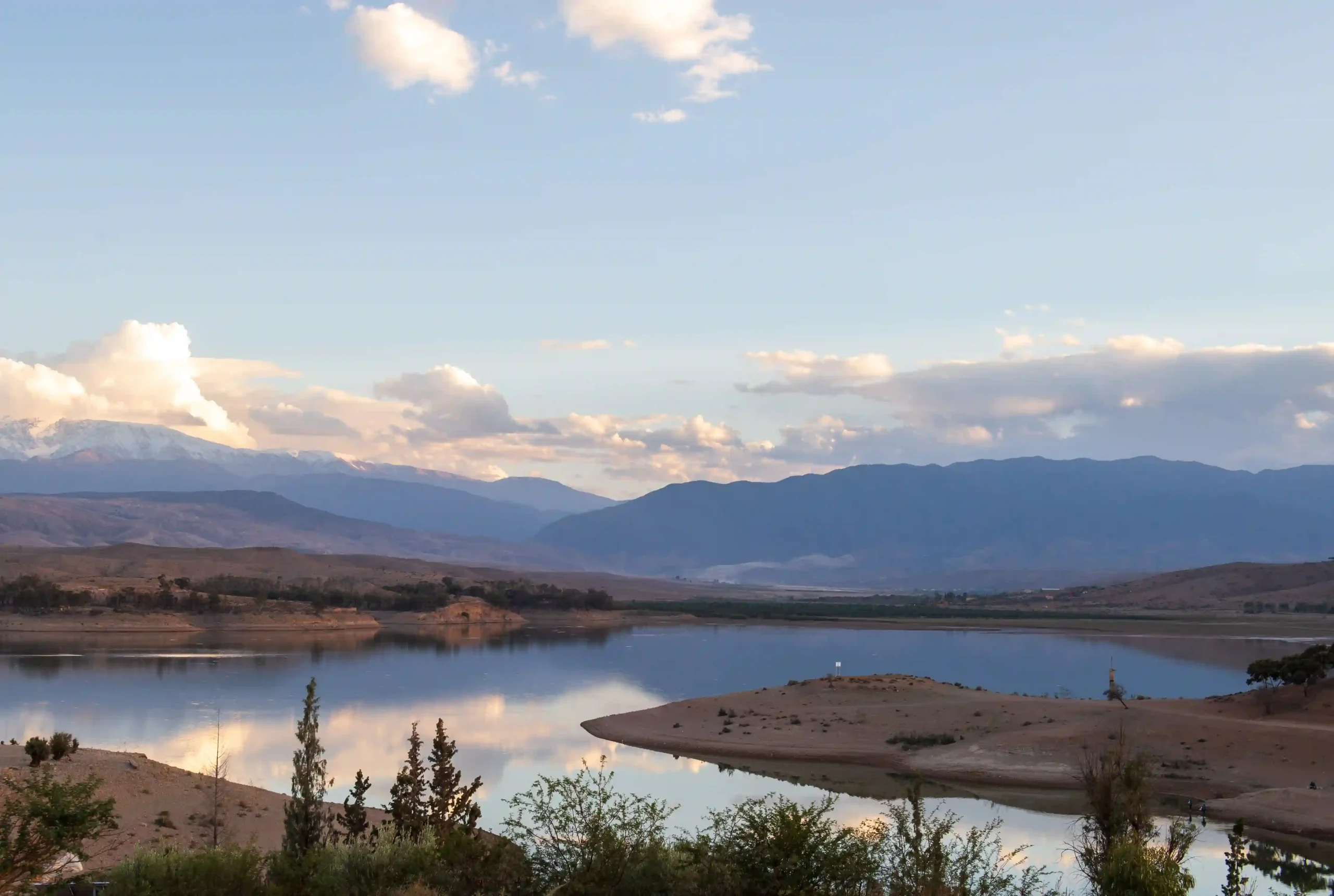 Lakes and Leisure: Tranquil Water Escapes