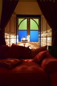 moroccan architecture design maroc houses home maison d'hote guesthouse sahara marokanski dom riad dar caliph's house rooftop cafe patio loggia vouge ikea swedish