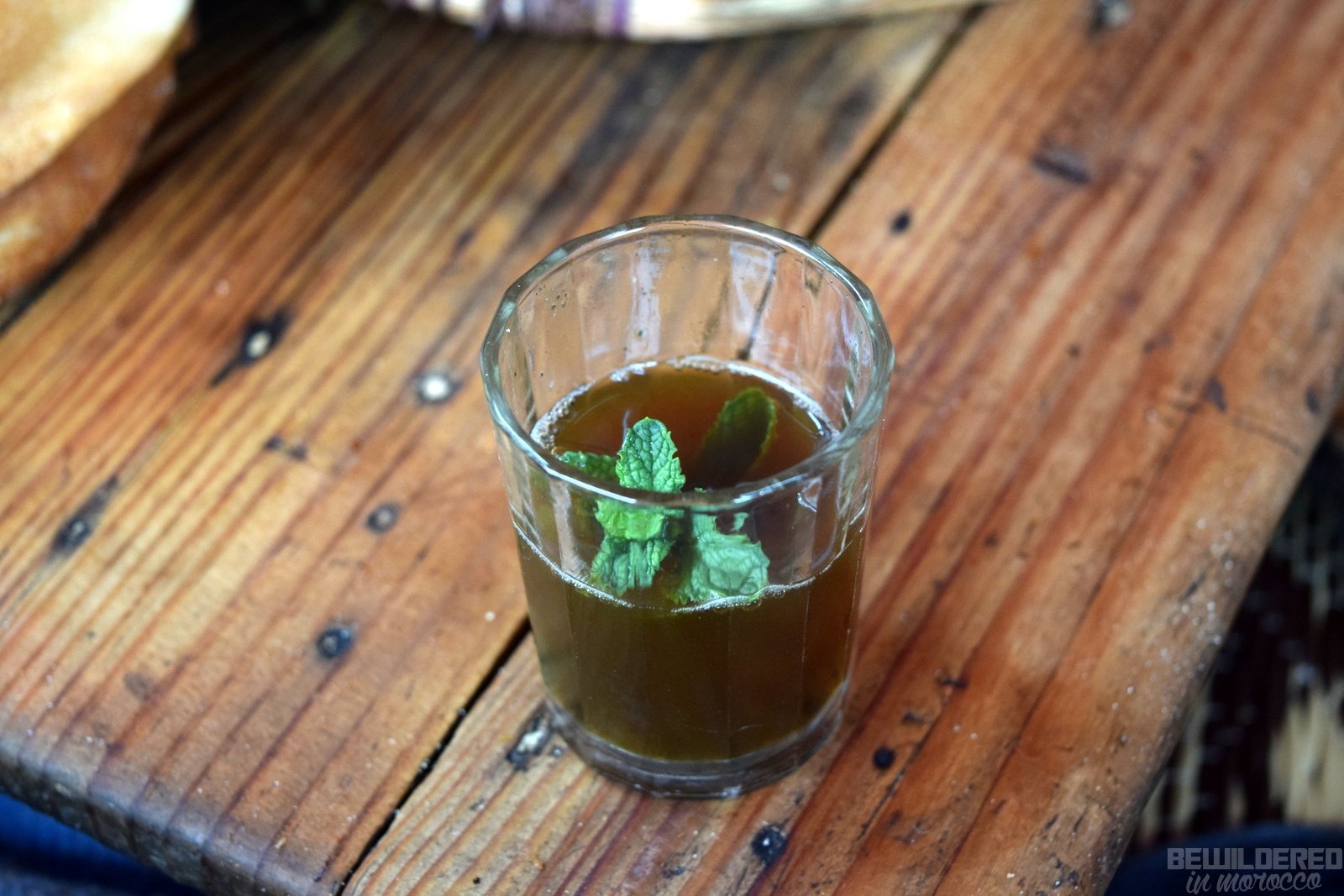 Moroccan Tea mint menthe the a la mietowa herbata marokanska zdjecie filizanka szklanka mala turecka arabska orientalna