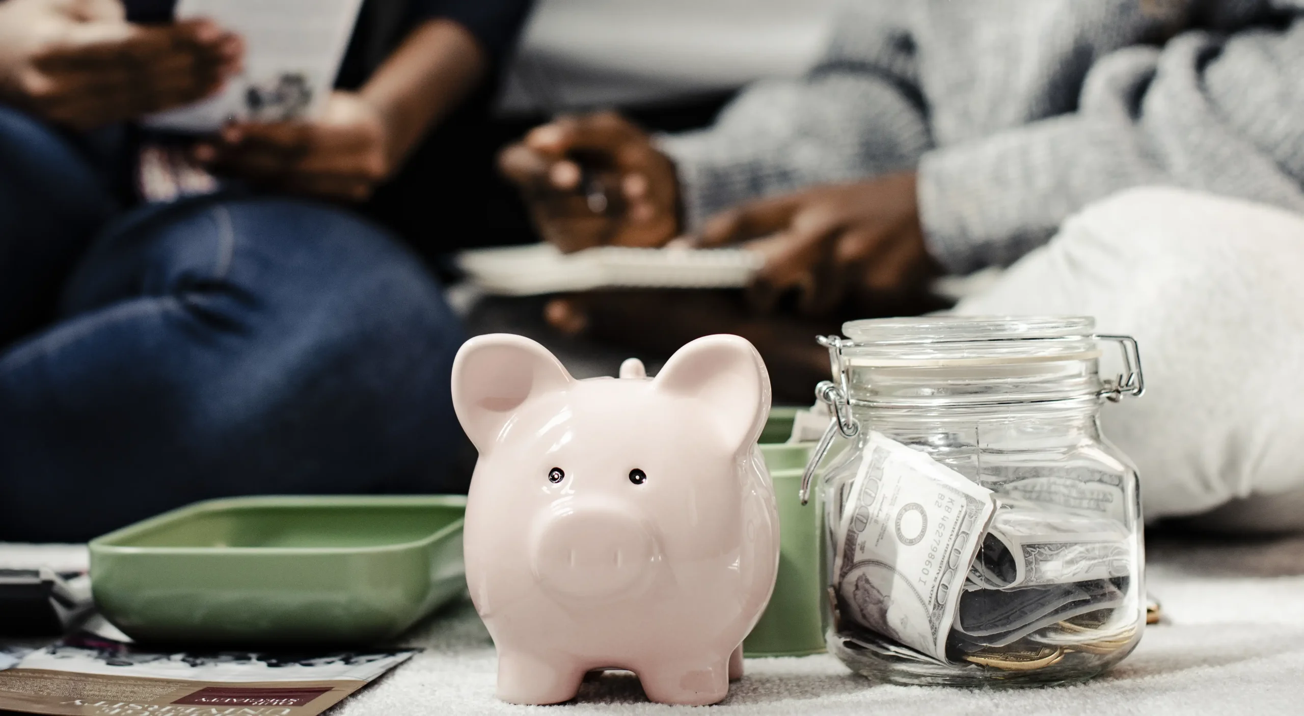 Discover local secrets to save money in Morocco! From negotiating like a pro to finding affordable transport, these authentic tips help you enjoy Morocco without breaking the bank.